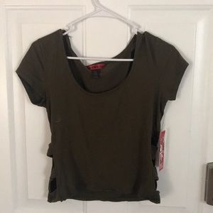 Dark green tee size large